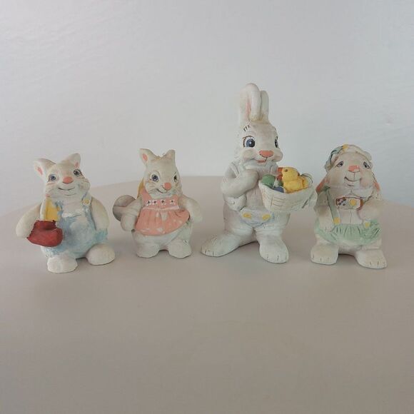 No brand Other - Set of four clay bunny rabbits